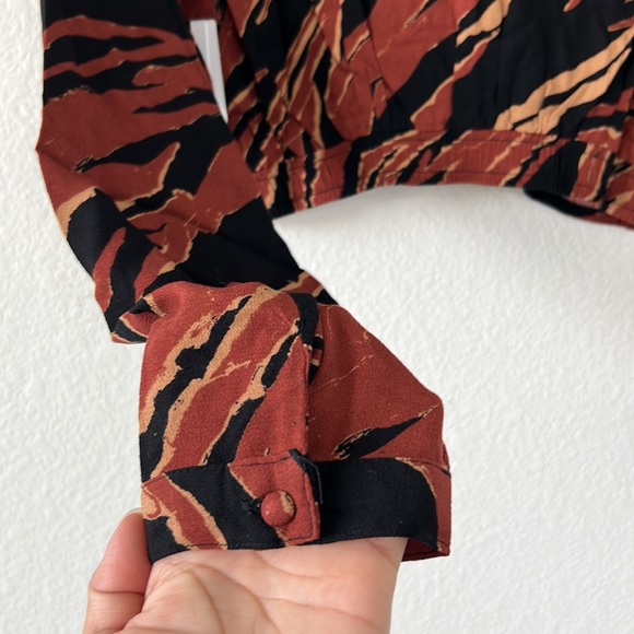 BP. Burnout Tiger Stripe Top - Picture 5 of 7